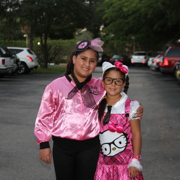 Meet your Posher, Francoise - Picture 1 of 1